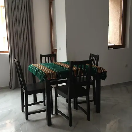 Holidays Apartment *